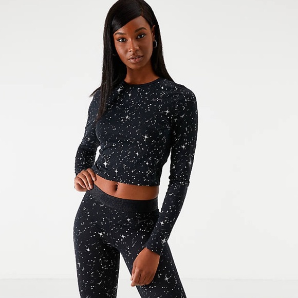Nike Pants - Nike metallic star top and legging set